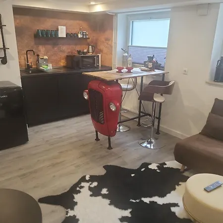 Apartman Buehl, Zentral Und Ruhig, Soutterain Bühl