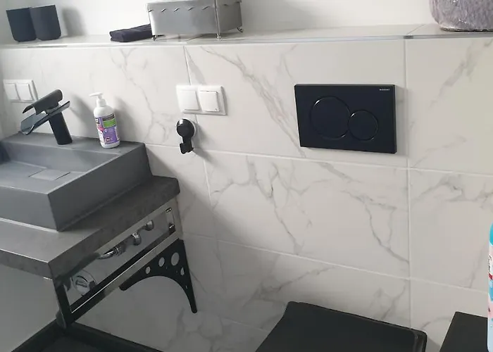 Buehl, Zentral Und Ruhig, Soutterain